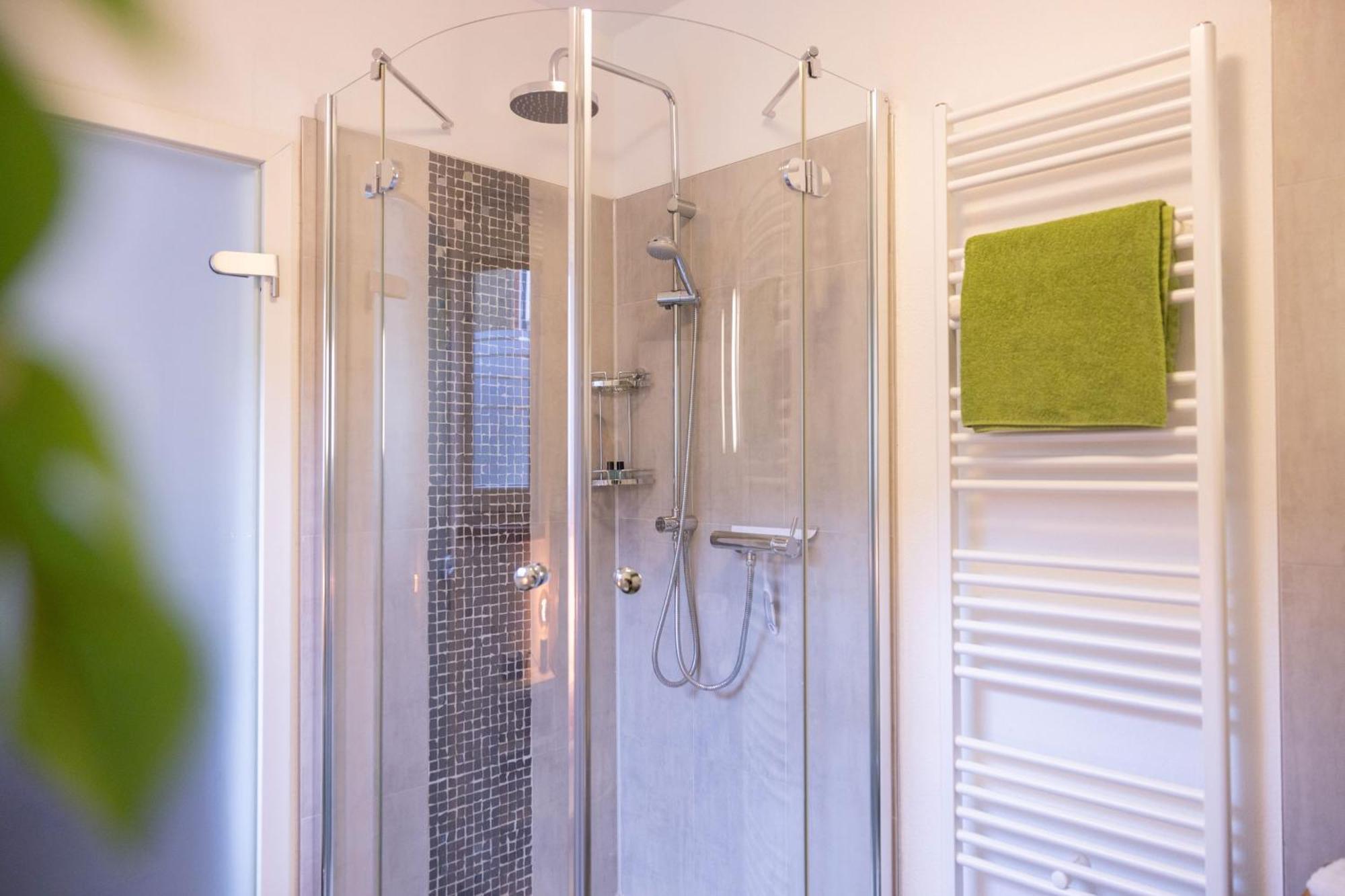 Ideal Fuer Kurze Aufenthalte - Gemuetliches 1-Zimmer-Apartment Adelsdorf Екстериор снимка